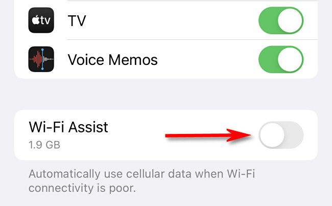 Переведите переключатель Wi‑Fi Assist в положение выключено.