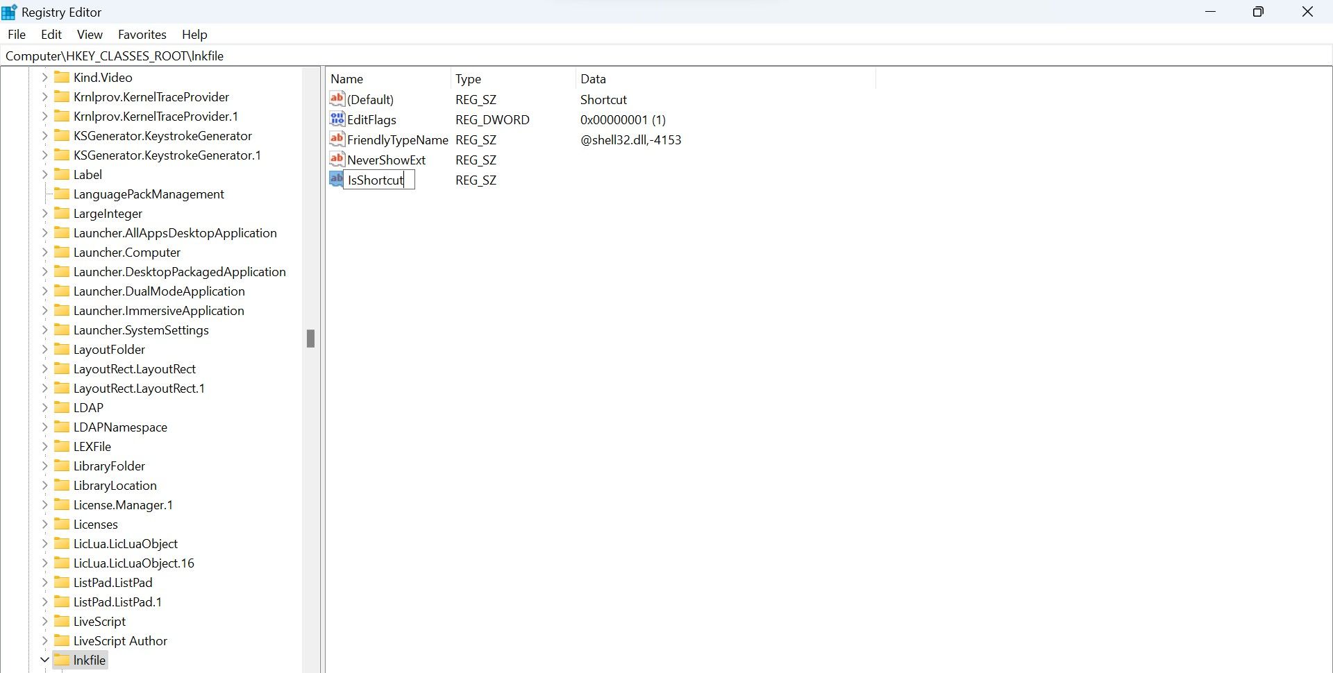 Создание и переименование нового строкового значения в редакторе реестра Windows