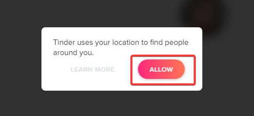 Диалог подтверждения доступа к геолокации в Tinder