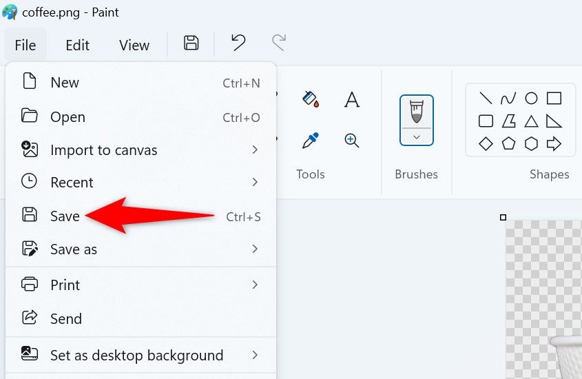 Пункт меню «Файл > Сохранить» в Paint выделен.