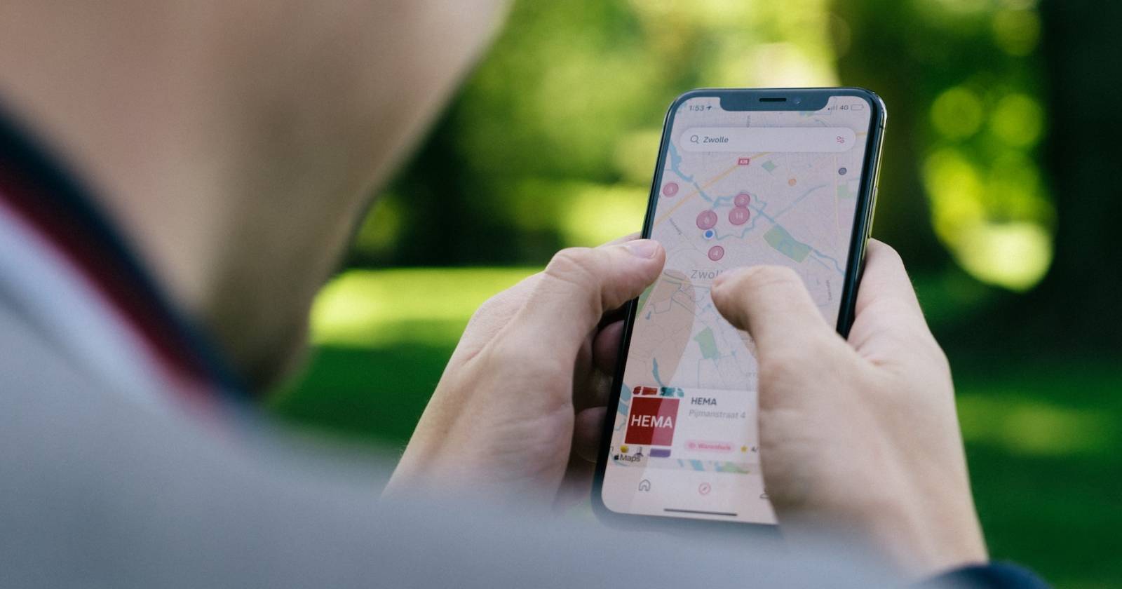 Как найти припаркованную машину в Apple Maps