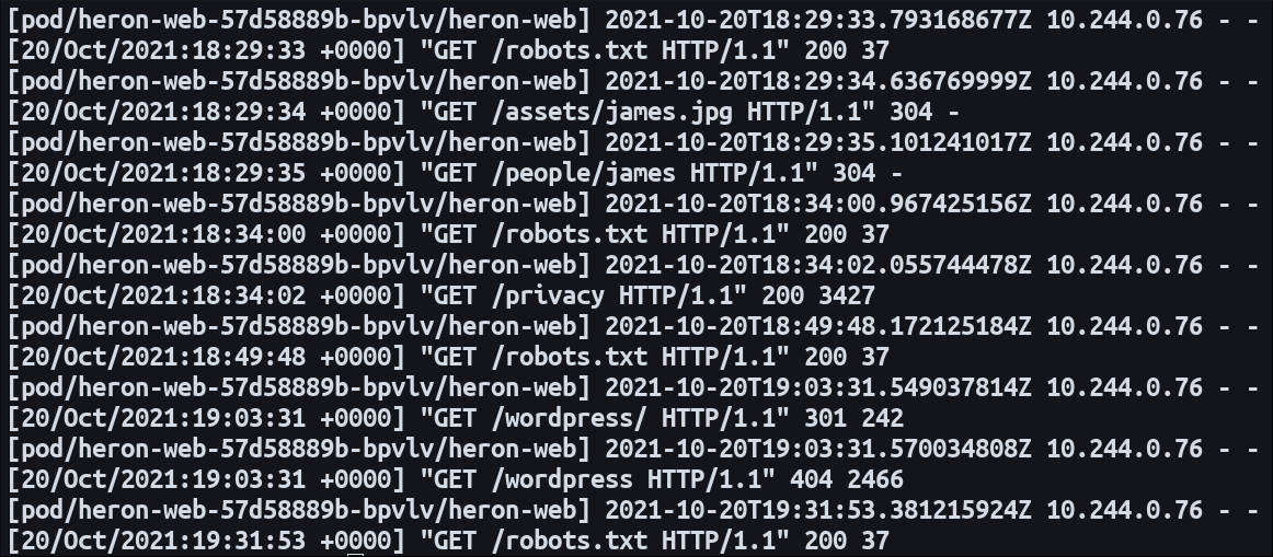 Скриншот: префиксы имени pod и метки времени в логах kubectl