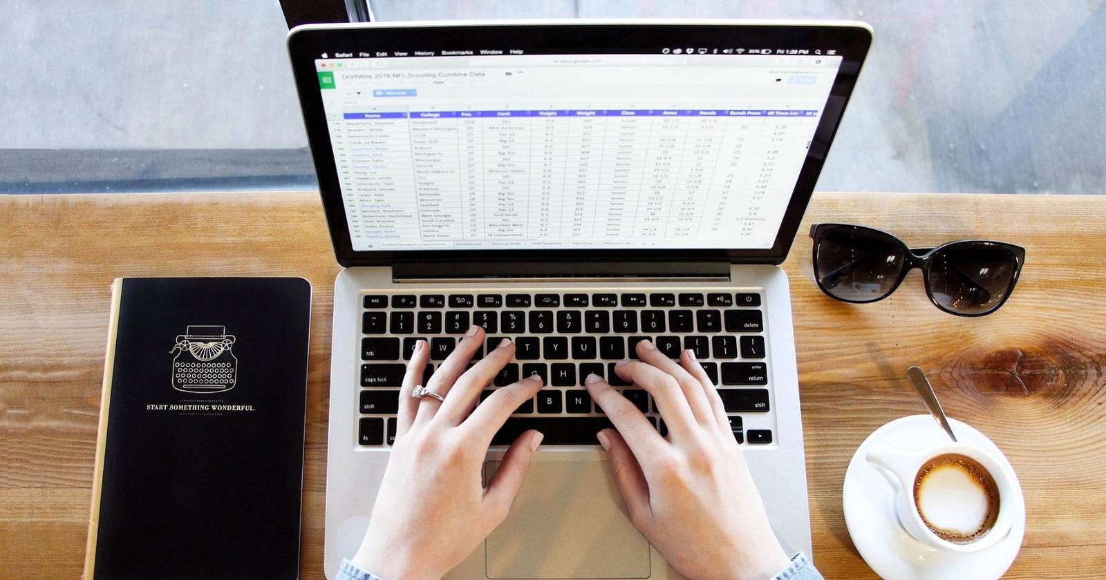 Как выделить дубликаты в Google Sheets