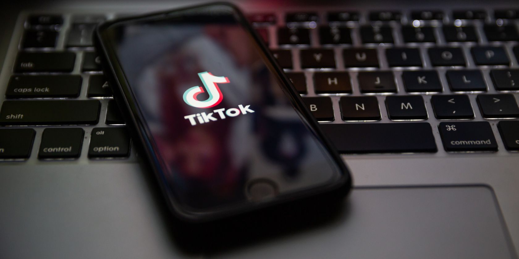 Открыть ленту Following в TikTok и настроить её