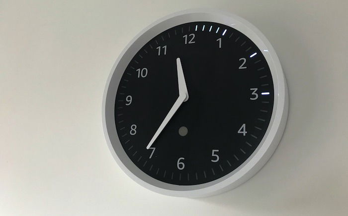 Echo Wall Clock показывает несколько таймеров как отдельные точки на циферблате