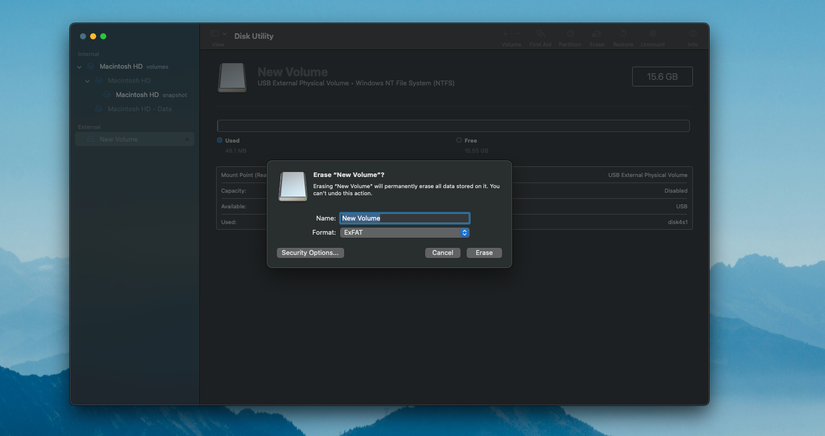 Окно macOS Disk Utility с опцией стирания диска