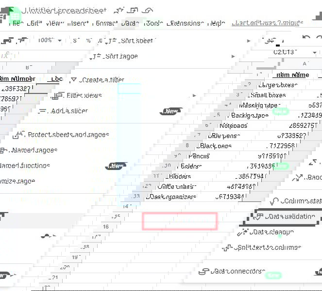 Выбор Data validation в меню Google Sheets.