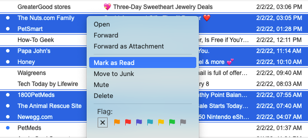 Выделение группы сообщений для пометки как прочитанных на Mac.