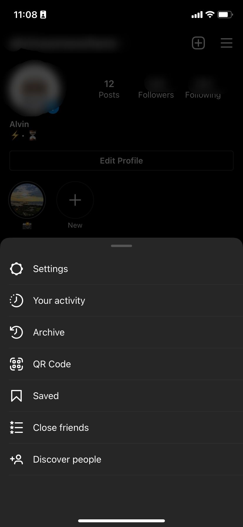 Меню Instagram с пунктом Близкие друзья