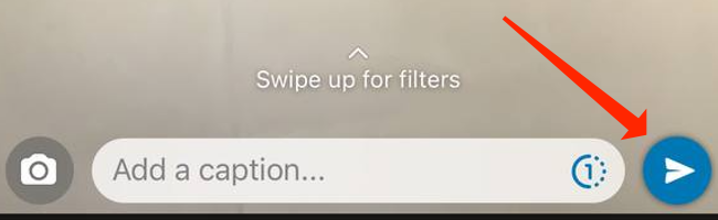 Кнопка отправки в WhatsApp на iPhone.