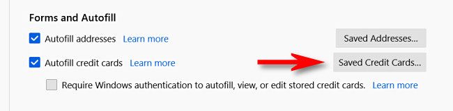 В разделе «Формы и автозаполнение» нажмите «Сохранённые банковские карты»