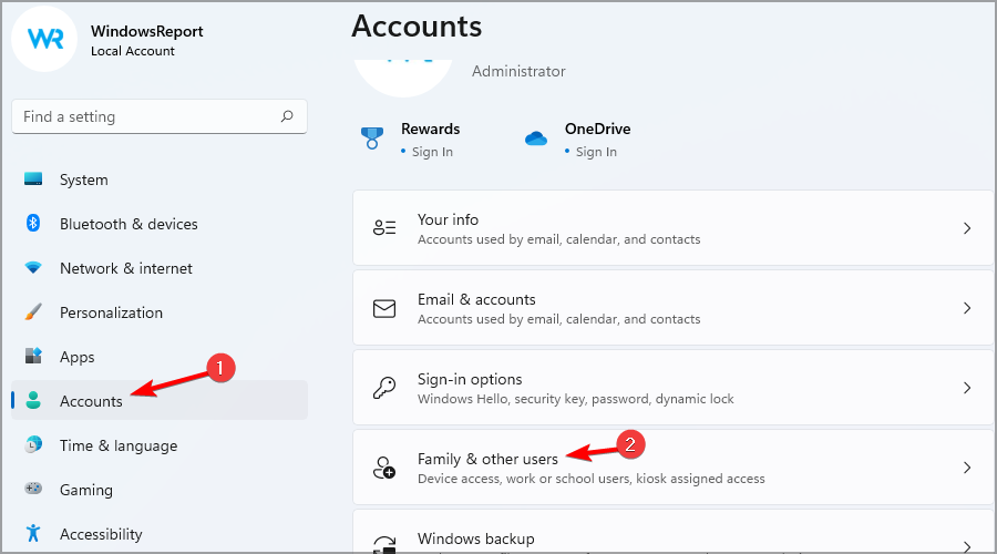 Раздел 'Учетные записи' и 'Семья и другие пользователи' в Параметрах