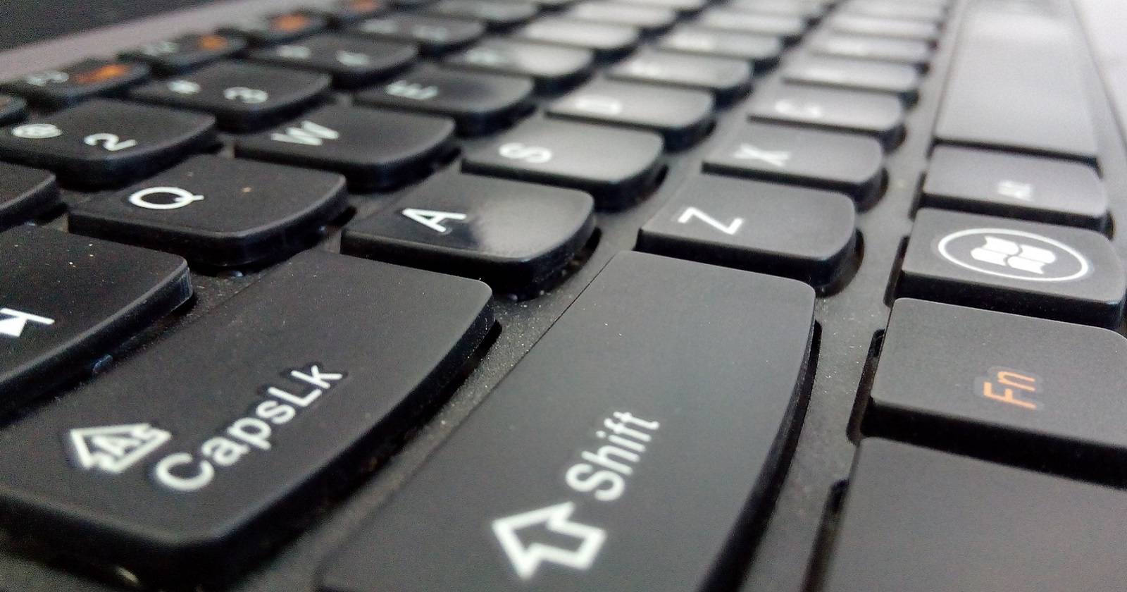 Клавиша Caps Lock на клавиатуре
