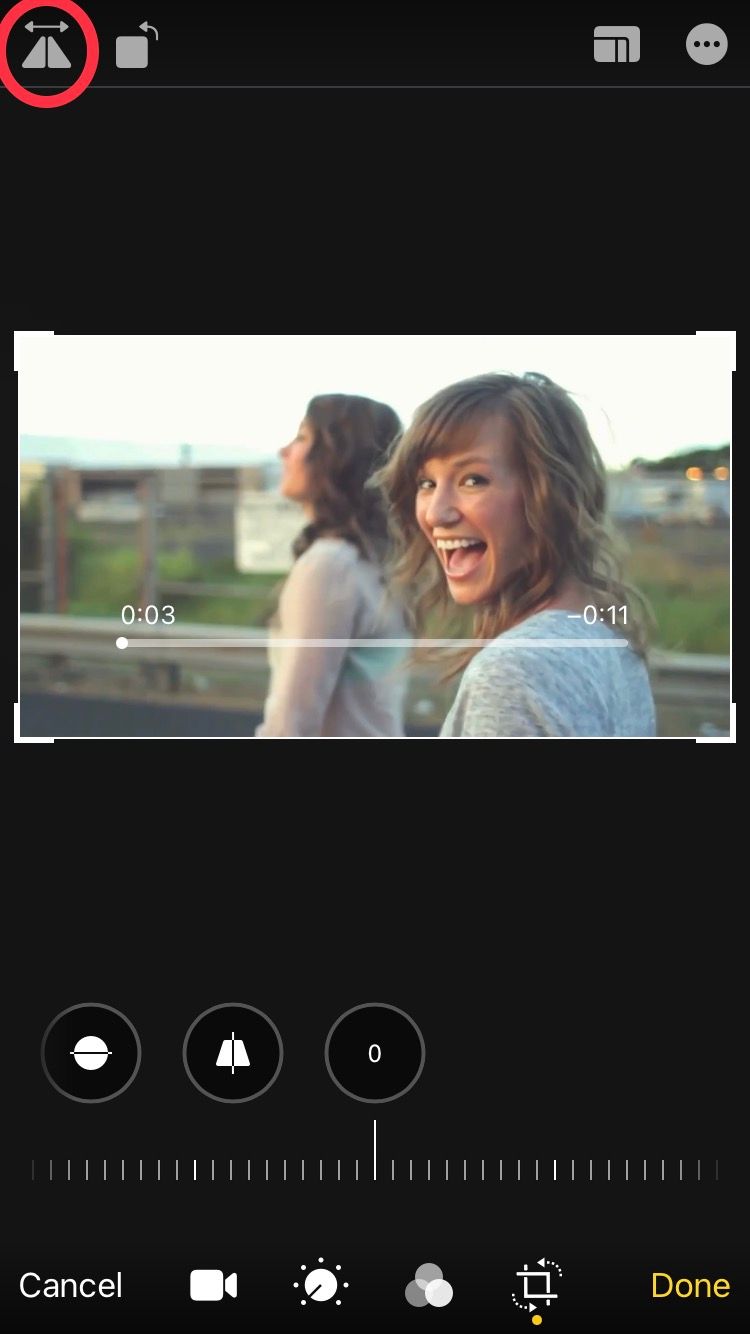 Инструмент отражения видео в «Фото» iPhone
