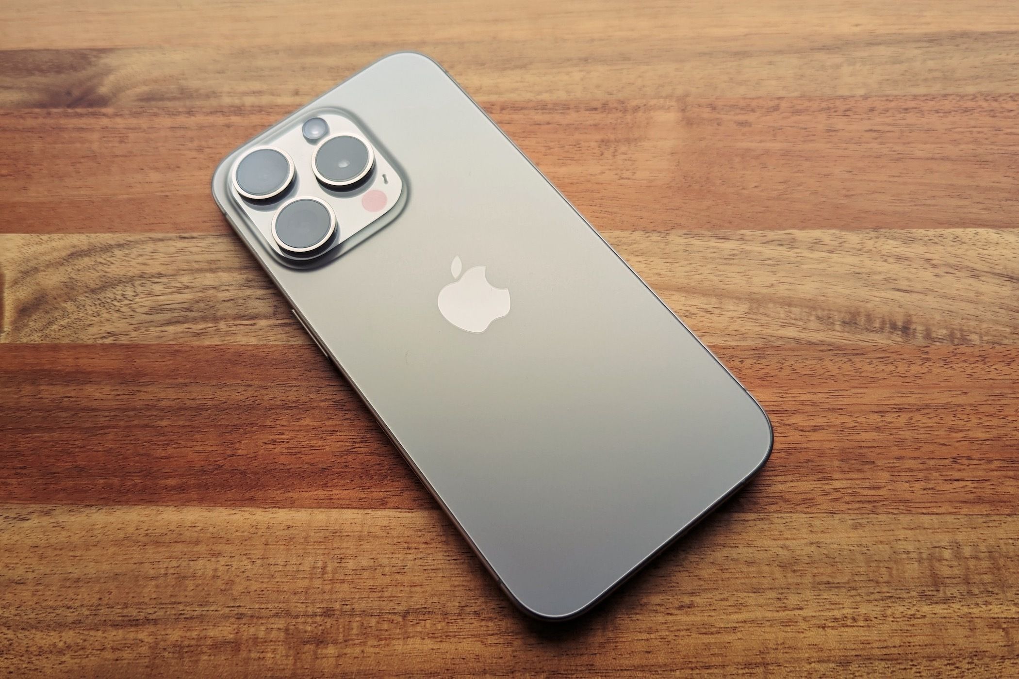 Отключить звук в видео на iPhone и iPad