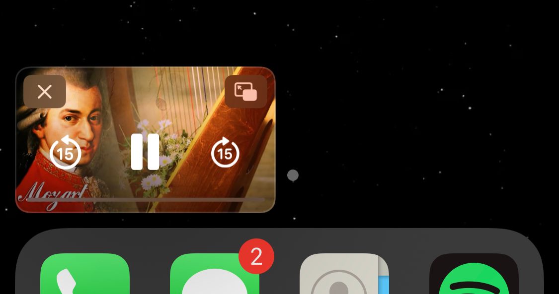 Мини-плеер PiP на экране iPhone