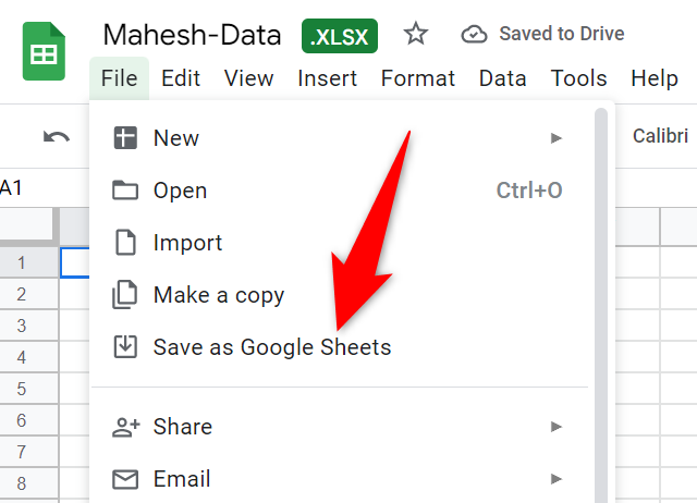 Выберите File > Save as Google Sheets в меню Google Sheets