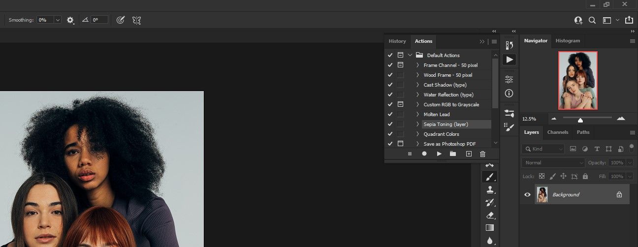 Шаг 2: папка Default Actions с выделенной операцией Sepia Toning (Layer)