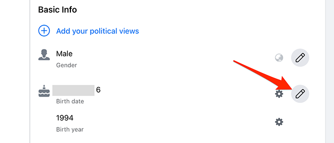 Кнопка редактирования даты рождения в разделе «Основная информация» на Facebook.