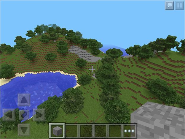 Игрок подключается к локальному серверу PocketMine из Minecraft PE