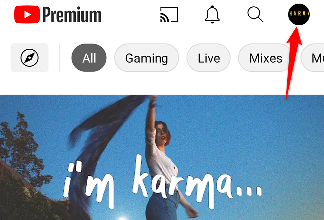 Иконка профиля в правом верхнем углу приложения YouTube.