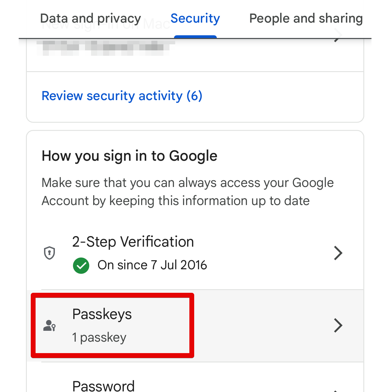 В настройках Google выделен пункт Passkeys в разделе безопасности аккаунта.