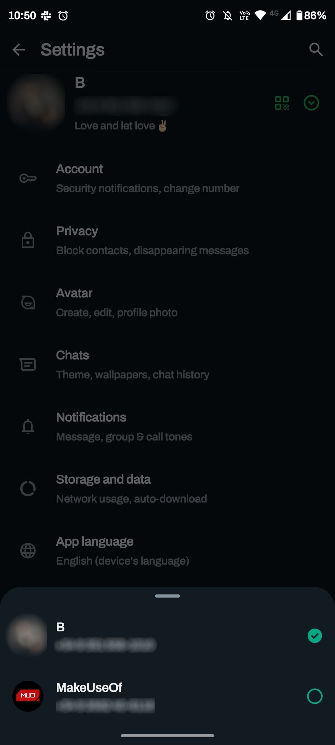 Два аккаунта доступны для выбора в WhatsApp