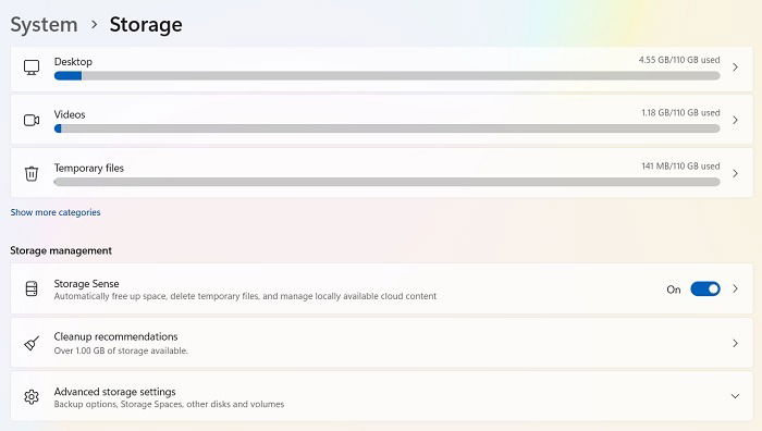 Pantalla de Configuración -> Sistema -> Almacenamiento mostrando recomendaciones de limpieza