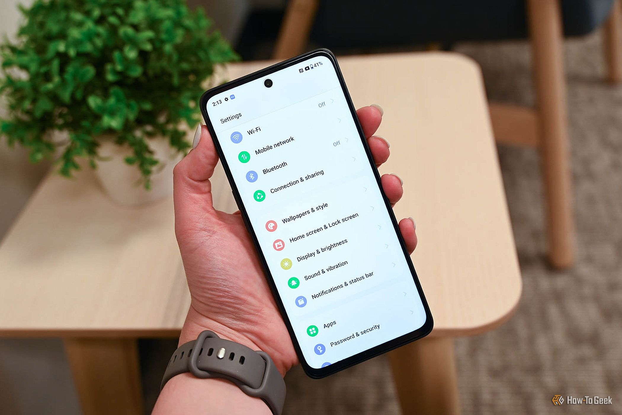 Как найти серийный номер Android‑устройства