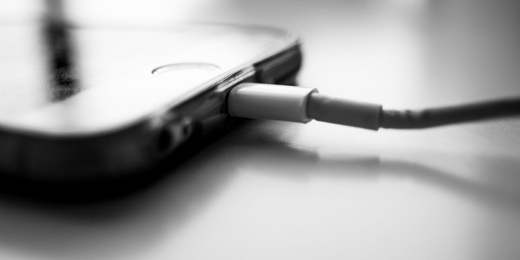 Почему iPhone пишет «аксессуар может не поддерживаться»