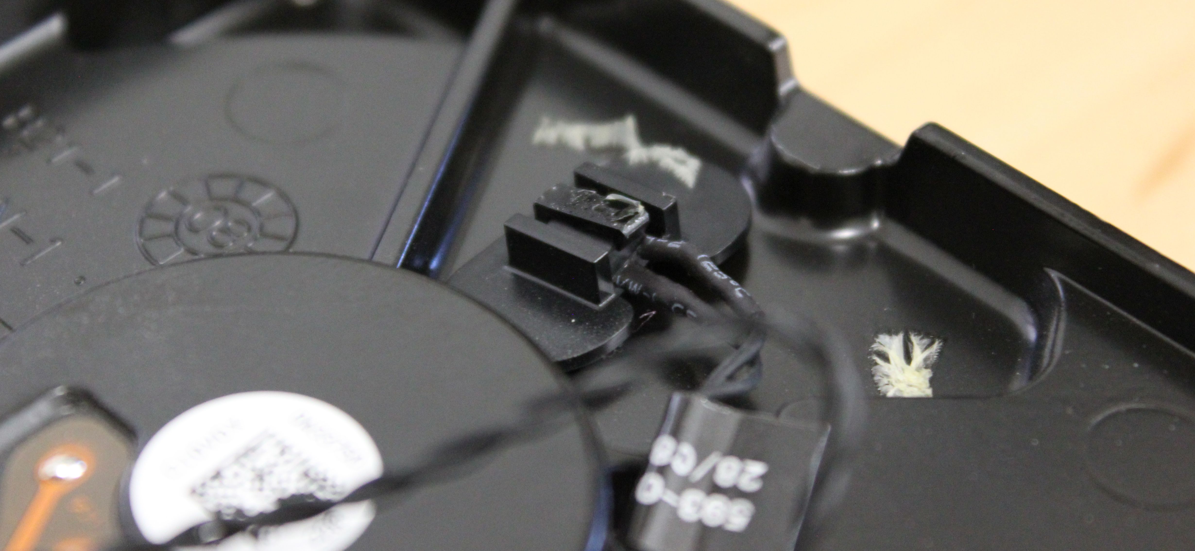 Снятие температурного датчика с поверхности HDD