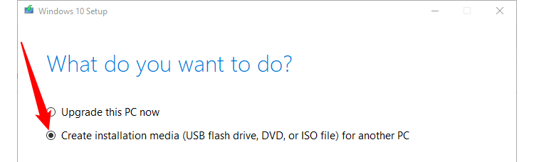 Выбор опции 'Создать установочный носитель' в мастере.