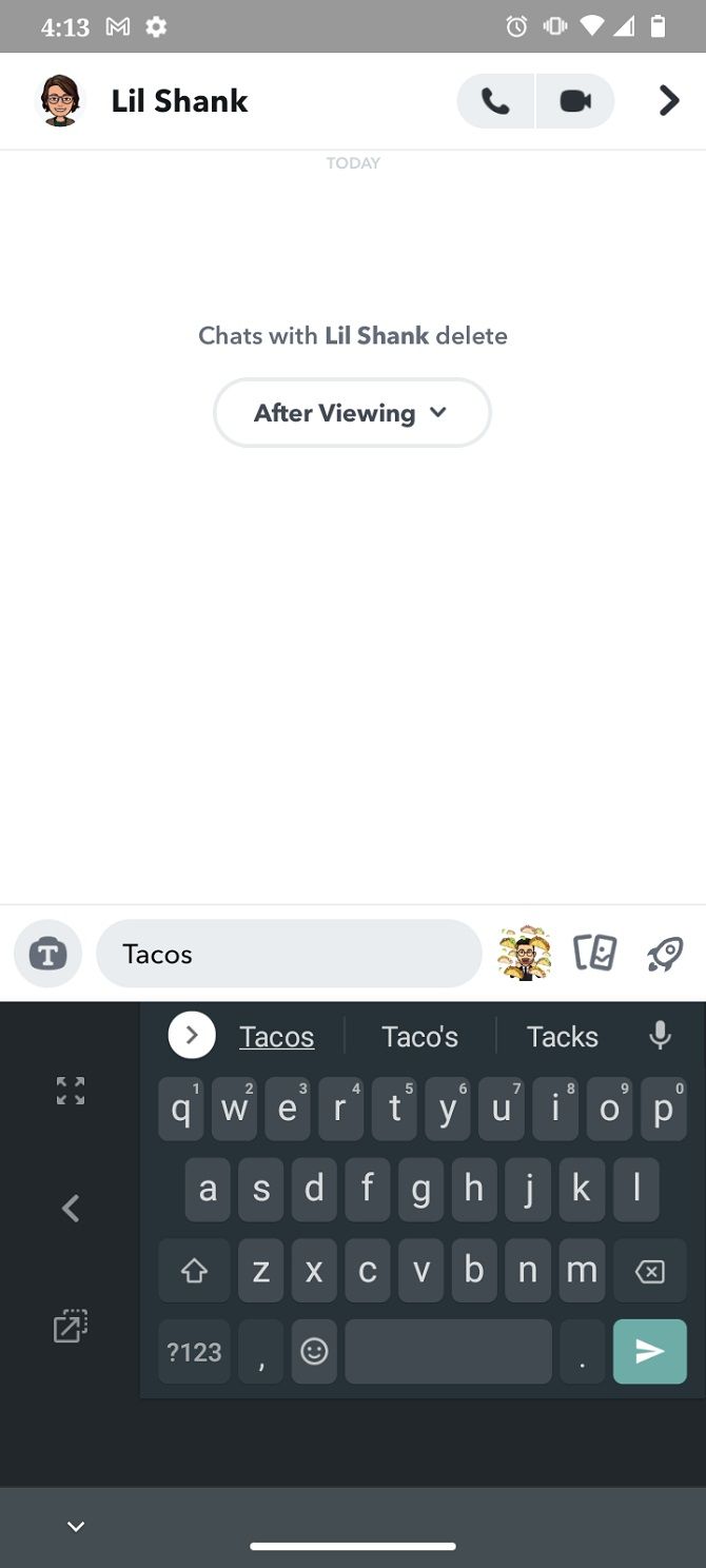 Ввод текста для поиска эмотов в Snapchat