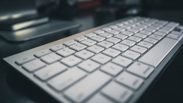 Срок службы батареи Apple Magic Keyboard