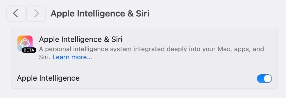 Параметр Apple Intelligence в Системных настройках macOS включён.