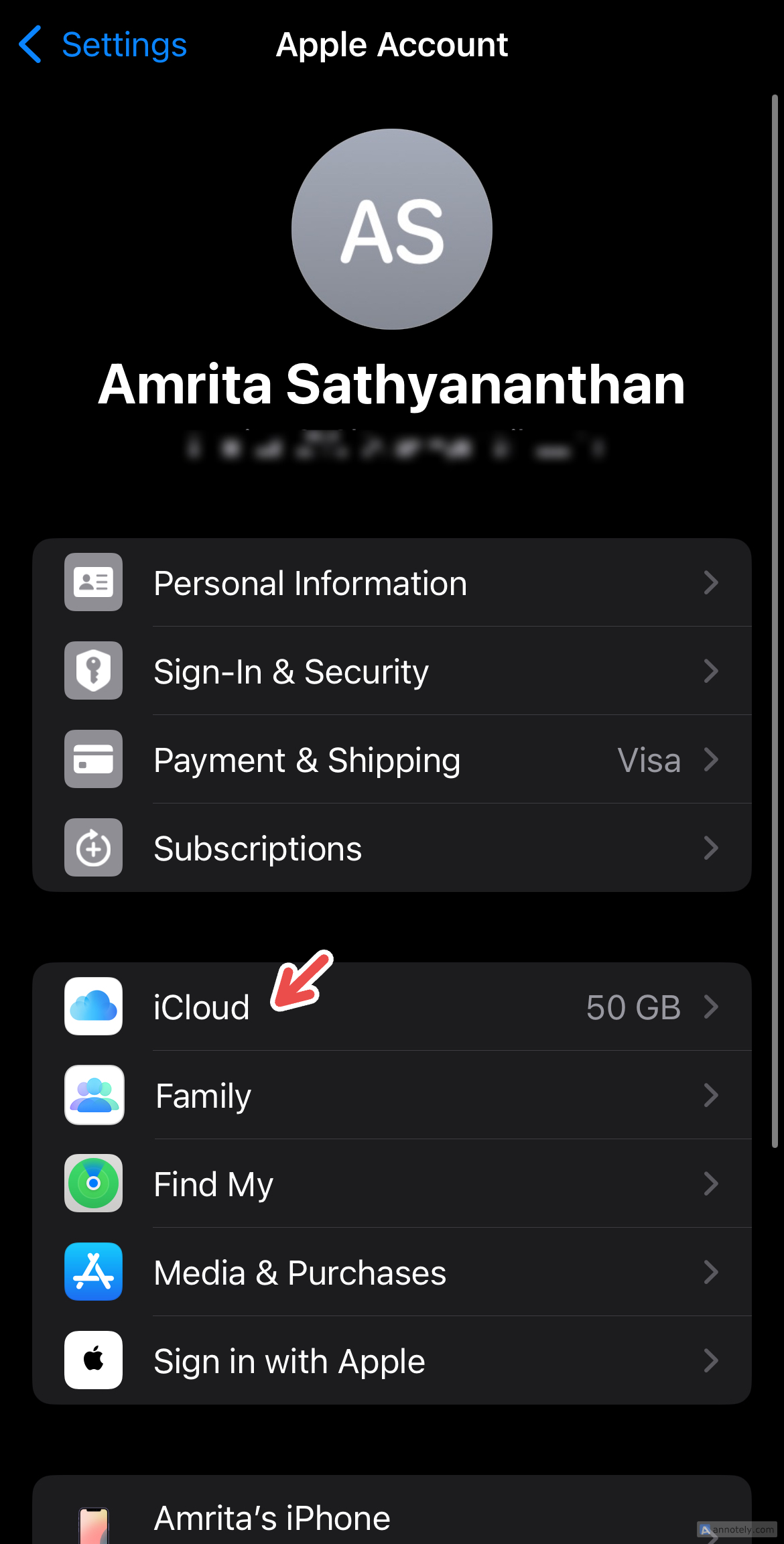 Доступ к настройкам iCloud на iPhone.