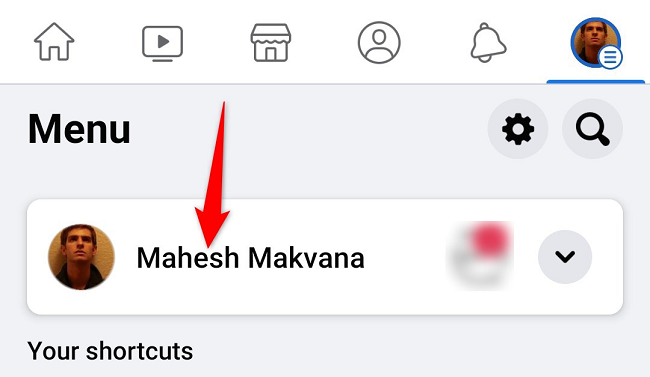 Экран меню с выбором профиля в приложении Facebook