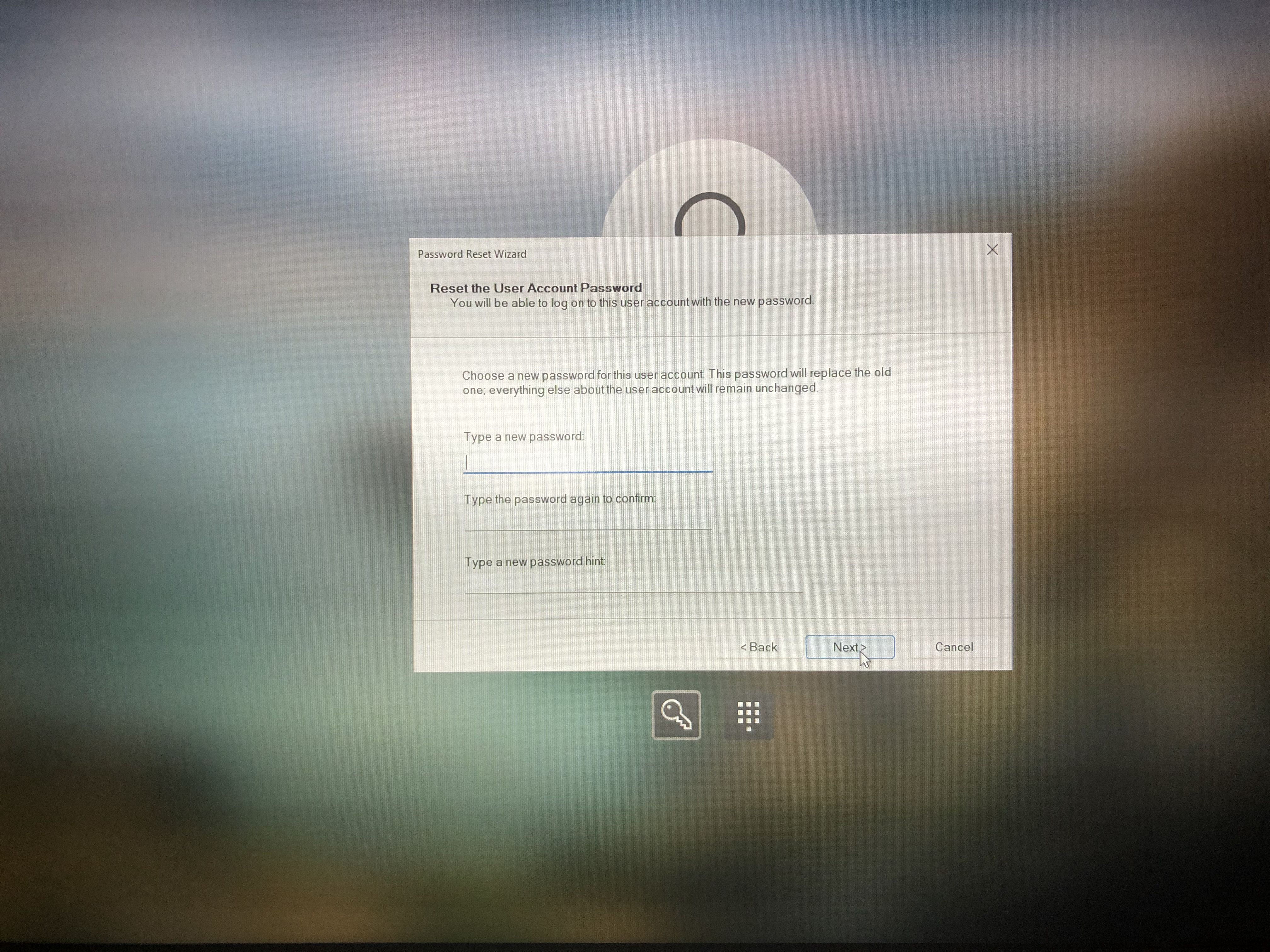 создание нового пароля в мастере сброса пароля Windows