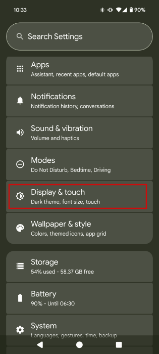 Переход в раздел Экран и сенсор в настройках Android