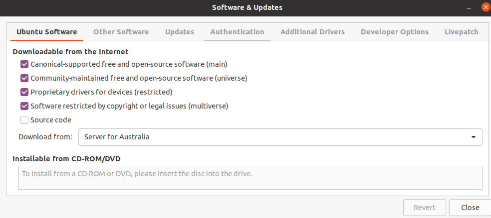 Окно Software & Updates, показывающее Main, Universe, Restricted и Multiverse