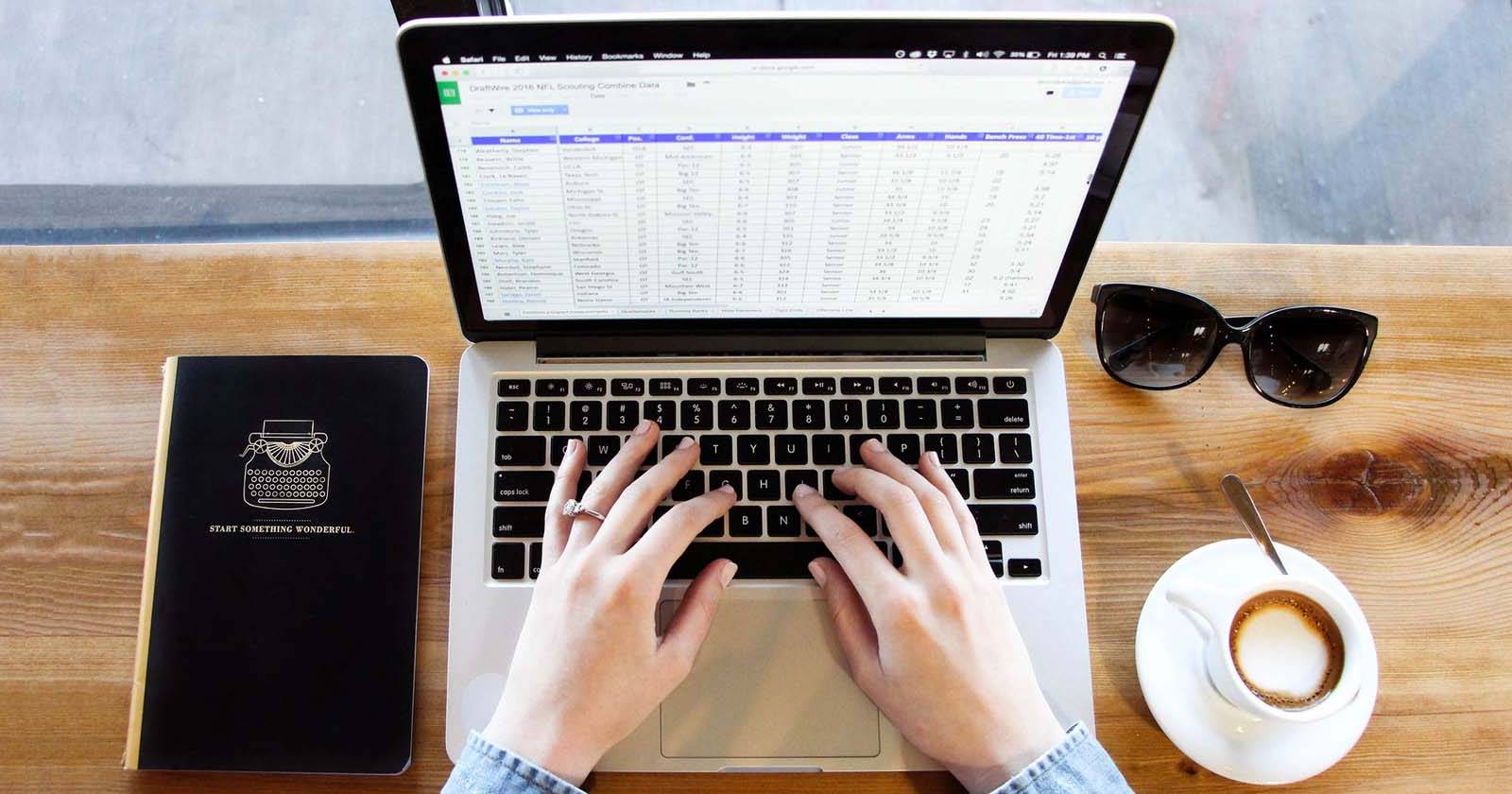 Синхронизация данных между файлами Excel