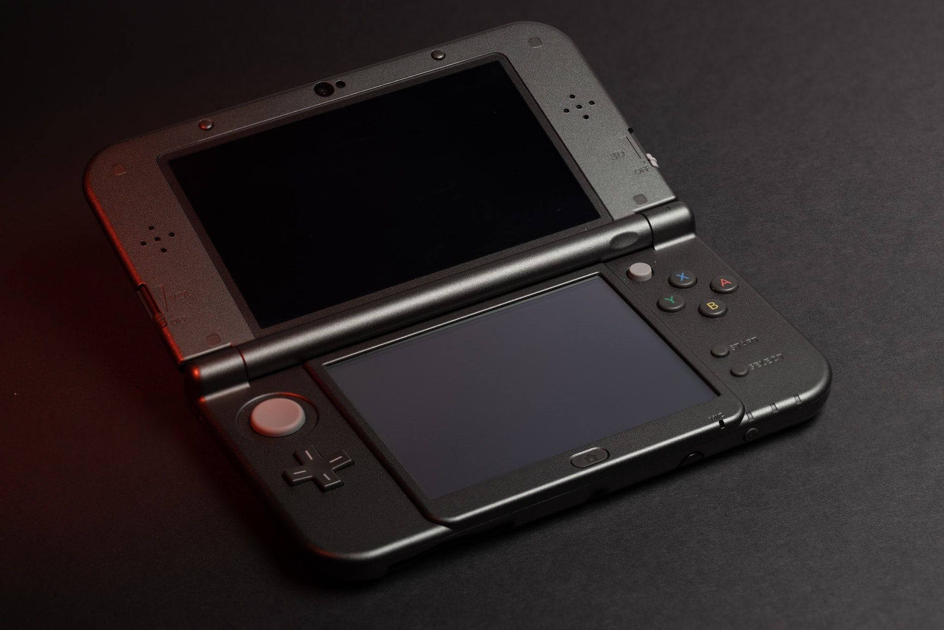 dark gray Nintendo 3ds xl