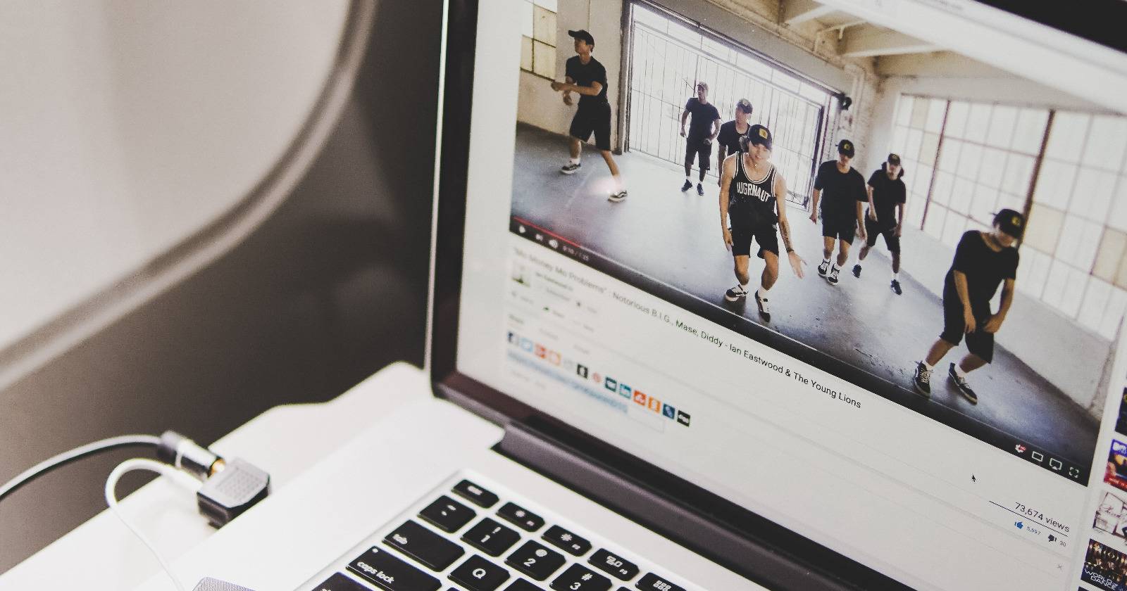 Видео о wellness на YouTube