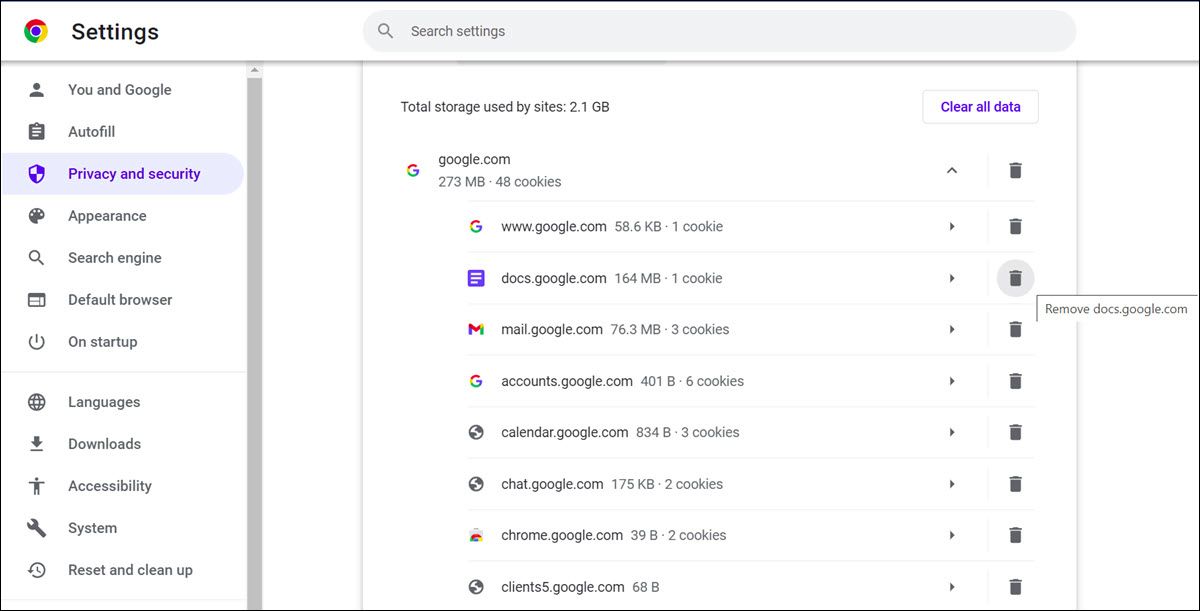 Список cookie для домена google.com с возможностью удалить отдельные записи