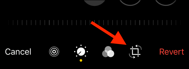 Выбор соотношения сторон и обрезка изображения в квадрат
