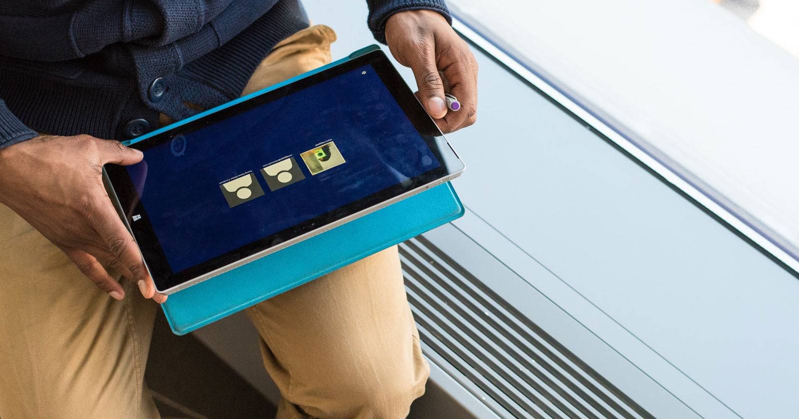 Windows 10X — логотип и фон