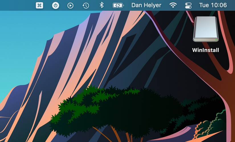 Иконка USB‑накопителя на рабочем столе macOS