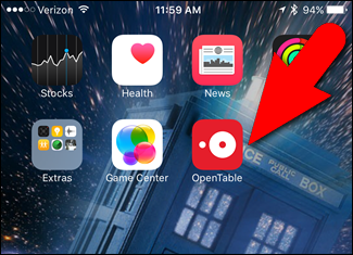 Установленное приложение OpenTable на домашнем экране