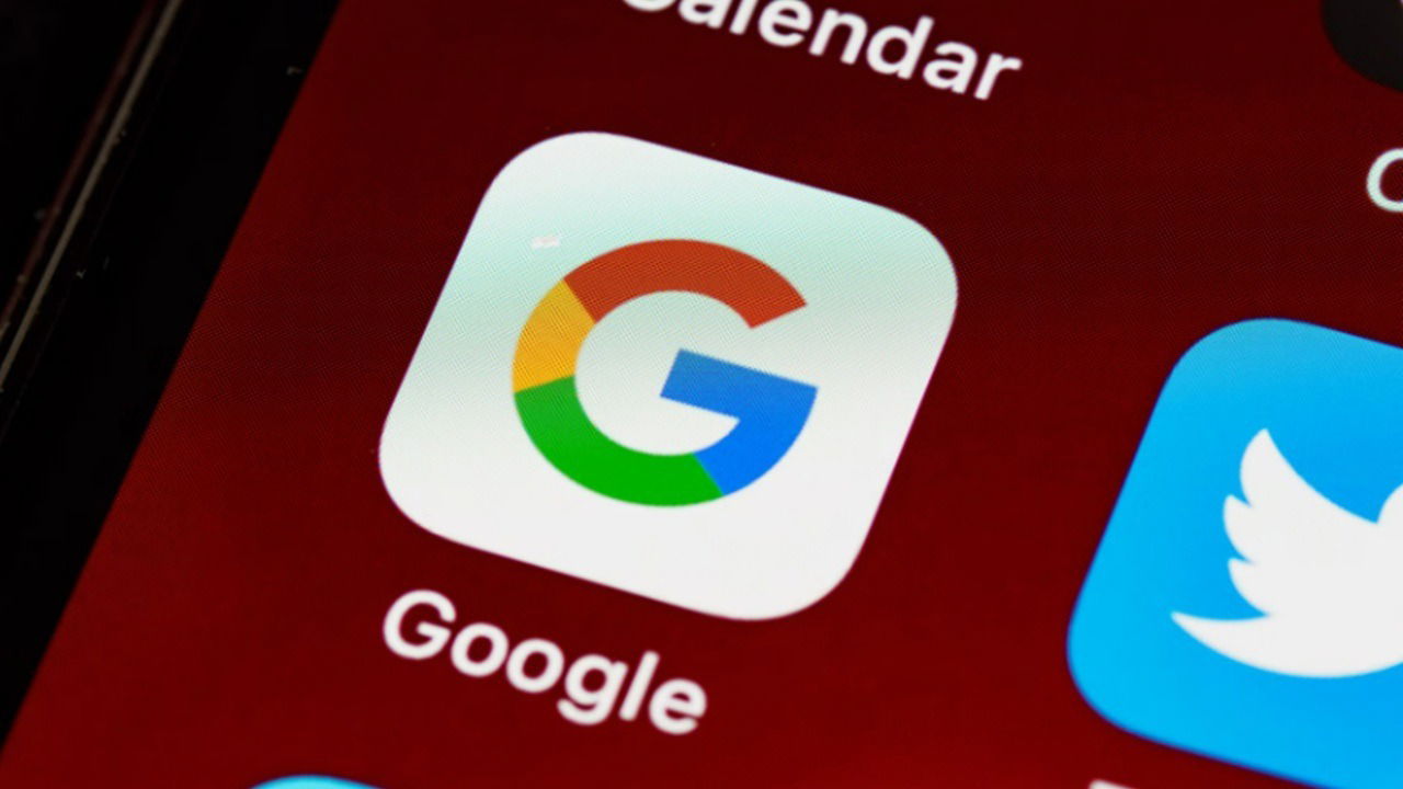 Как сменить голос в Google — app, Gemini, Assistant