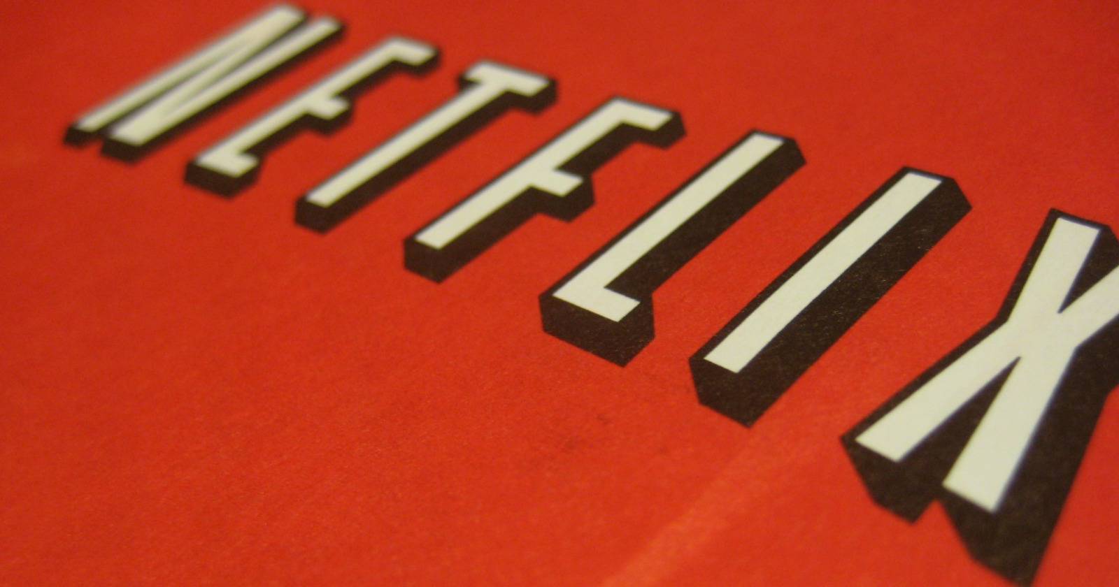 Почему Netflix делает оригинальные шоу